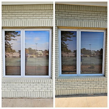 Astounding-Window-Cleaning-at-Indian-Hills-Country-Club-in-Tuscaloosa-AL 3