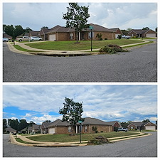 Extraordinary-House-Washing-Concrete-Cleaning-in-Northport-AL 1