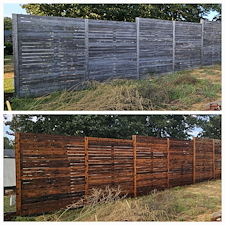 Gentle-Cedar-Fence-Cleaning-In-Tuscaloosa-AL 3