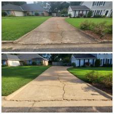 HOUSE-SOFT-WASH-CONCRETE-PRESSURE-WASH-IN-TUSCALOOSA-AL 2