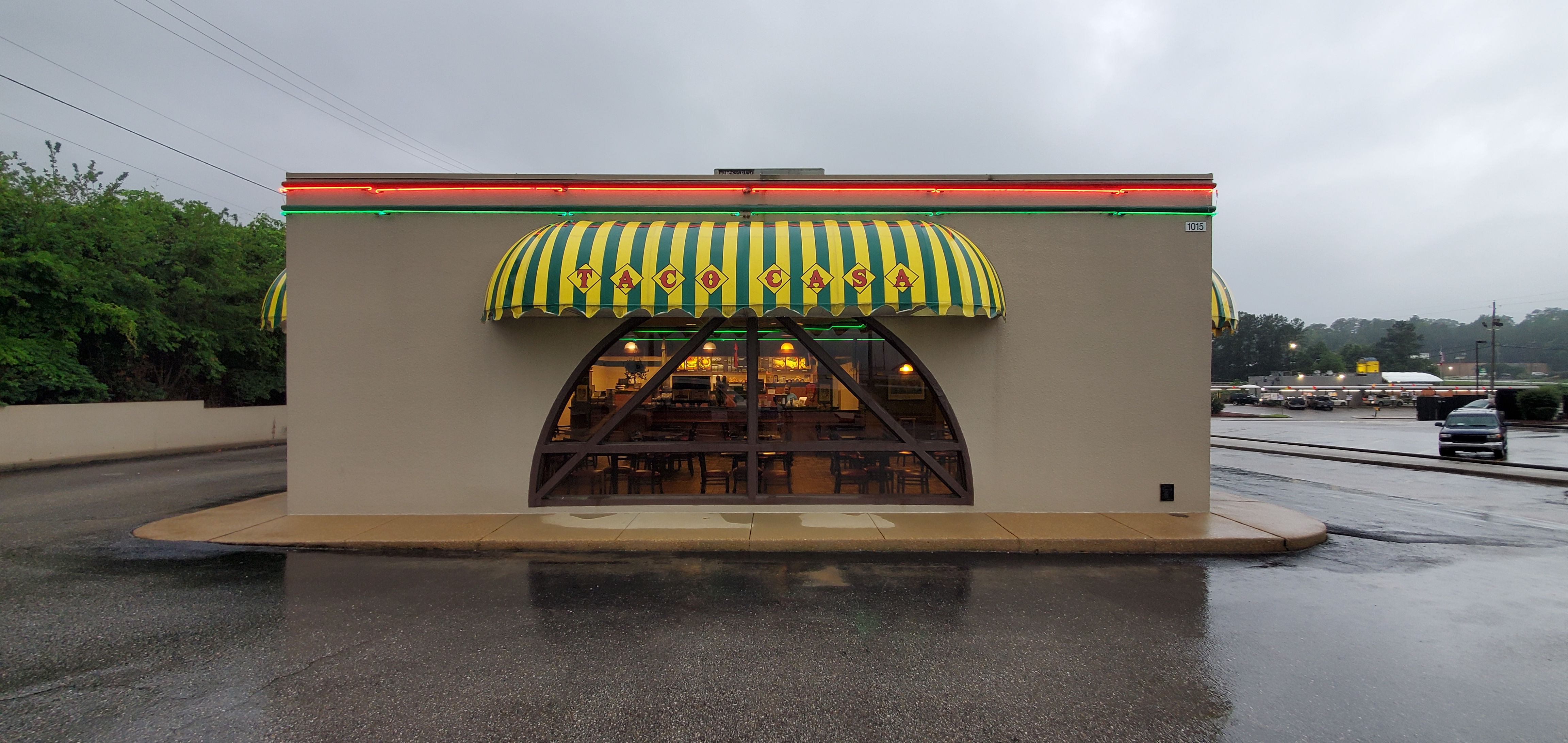 LOCAL RESTAURANTS 6 LOCATIONS AND OFFICE BUILDING BI-MONTHLY WINDOW CLEANING