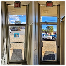 Professional-Commercial-Window-Cleaning-in-Tuscaloosa-AL 4
