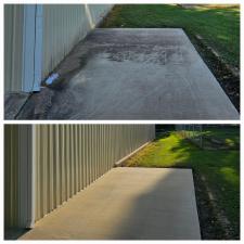 Professional-Concrete-Cleaning-House-Washing-On-Tierce-Lake-Rd-In-Northport-AL 5