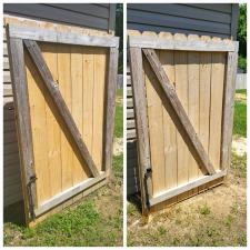 WOODEN-PRIVACY-FENCE-CLEANING-IN-TUSCALOOSA-AL 9